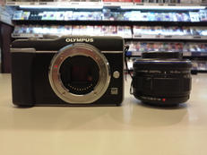 ミラーレス一眼レンズキット|OLYMPUS