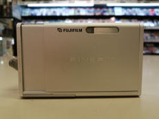 デジタルカメラ|FUJIFILM