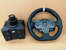 ステアリングコントローラー|MOZA