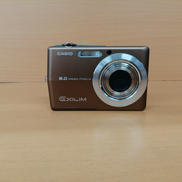 デジタルカメラ|CASIO