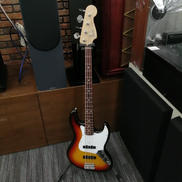 エレキベース|FENDER JAPAN