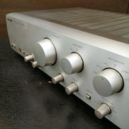 プリメインアンプ|SANSUI