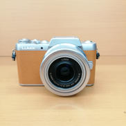 ミラーレス一眼 ダブルズームレンズキット|PANASONIC