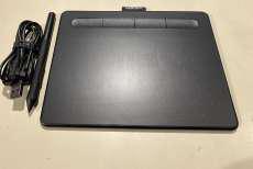 ペンタブレット|WACOM