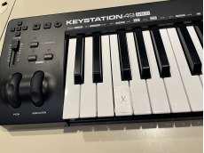 MIDIキーボード|M-AUDIO