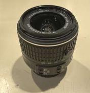 標準ズームレンズ|NIKON