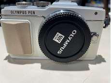 ミラーレス一眼|OLYMPUS