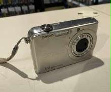 デジタルカメラ|CASIO