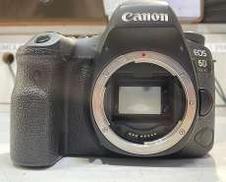 デジタル一眼レフ|CANON