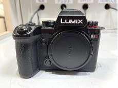 ミラーレス一眼|PANASONIC