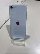 au iPhoneSE(第2世代)|APPLE