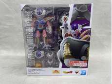 S.H.Figuarts フリーザ第一形態&フリーザポッド