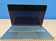 MACBOOK　AIR|APPLE