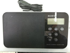 2014年製、ラジオ好きの携帯品|SONY