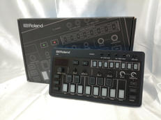 シンセサイザー|ROLAND