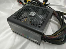 電源ユニット|Thermaltake