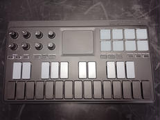 MIDI キーボード|KORG