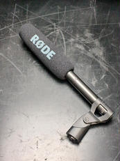 コンデンサーマイク|RODE