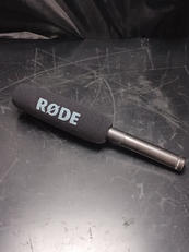 コンデンサーマイク|RODE