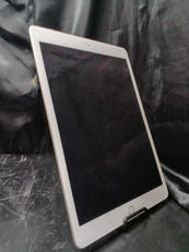 IPAD 第8世代|APPLE