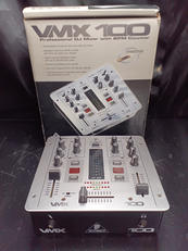 DJミキサー|BEHRINGER