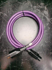 電源ケーブル|OYAIDE