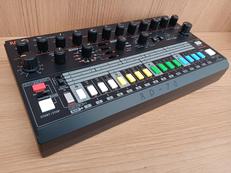 リズムマシン|BEHRINGER