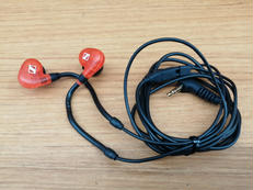 イヤホン|SENNHEISER