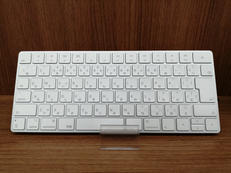 MAGIC KEYBOARD|APPLE