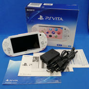 PlayStationVita 中古品 PlayStationVita Wi-Fiモデル:クリスタル・ブラック(PCH1000ZA01