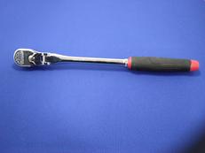 握りやすいハンドル|MACTOOLS