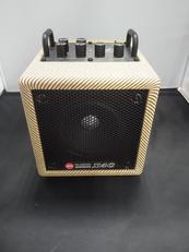 ベースアンプ|PHIL JONES BASS