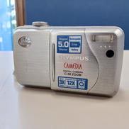 コンパクトデジタルカメラ|OLYMPUS