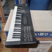 シンセサイザー|ROLAND