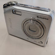 コンパクトデジタルカメラ|FINEPIX