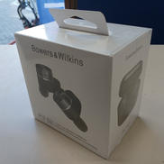 ワイヤレスイヤホン(未開封)|BOWERS & WILKINS