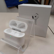 AIRPODS 第4世代 ケースのみ|APPLE