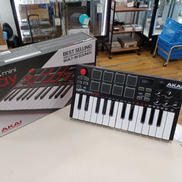 MIDIキーボード|AKAI