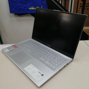 ノートパソコン|ASUS