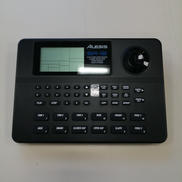 ドラムマシン|ALESIS