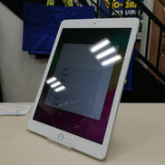 IPAD 第6世代|APPLE