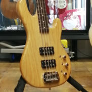 エレキベース|G&L