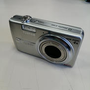 コンパクトデジタルカメラ|FUJIFILM