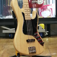 エレキベース|RED HOUSE