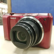 コンパクトデジタルカメラ|CASIO