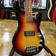 エレキベース|G&L