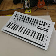 アナログシンセサイザー|KORG