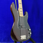 エレキベース|SQUIER