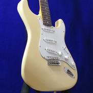 エレキギター|FENDER JAPAN