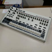 アナログドラムマシン|BEHRINGER
